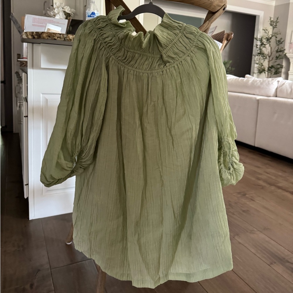 Sage green crinkle off the shoulder dress - Picture 4 of 8